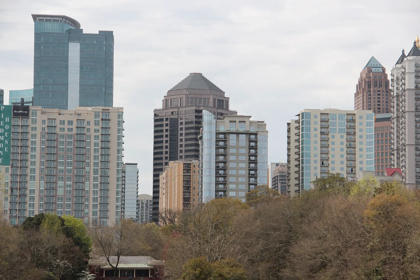 Vista de Atlanta, Georgia, ciudad donde tramitamos placas temporales registradas en 20-30 minutos por WhatsApp