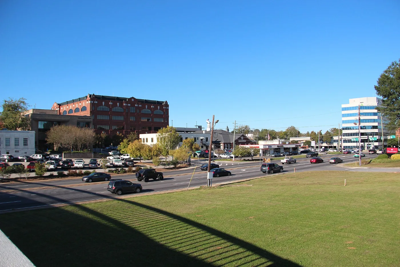 Zona de Gainesville, Georgia, Georgia, donde tramitamos placas temporales de 30, 60 o 90 días