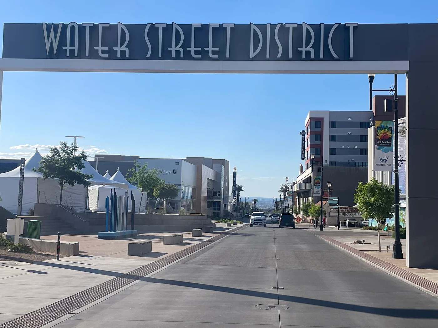 Calle de Henderson, Nevada: pide tu placa temporal desde el celular y recíbela en 20-30 minutos