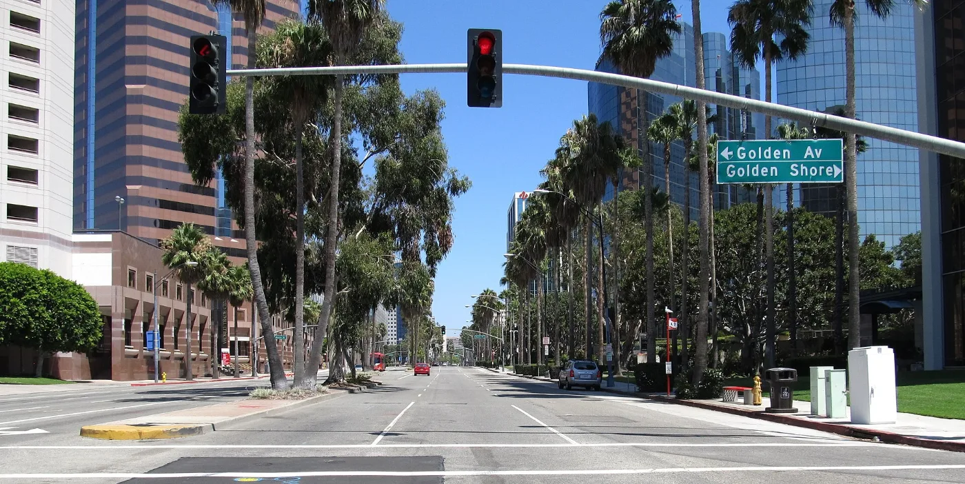 Zona de Long Beach, California, donde tramitamos placas temporales de 30, 60 o 90 días