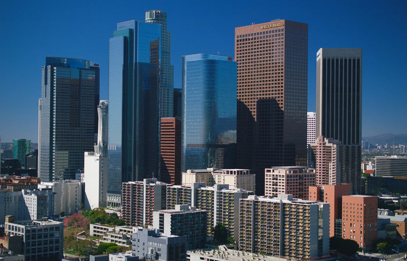 Calles de Los Ángeles, California, donde tramitamos placas temporales en 20-30 minutos por WhatsApp