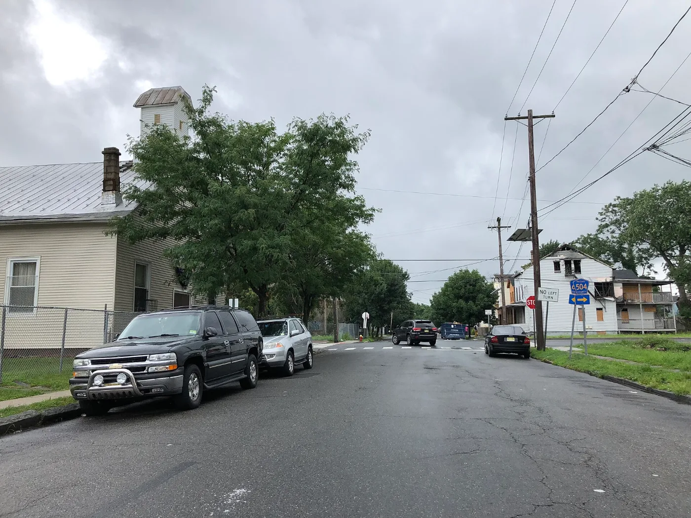 Calles de Passaic, Nueva Jersey: placa temporal registrada con agentes y dealers licenciados ante el DMV