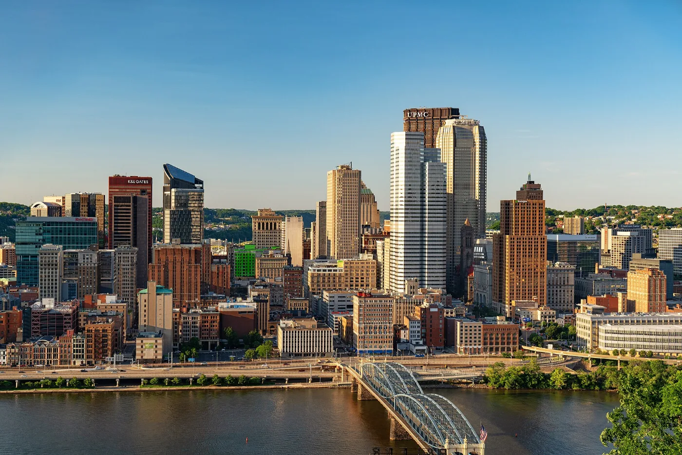 Calles de Pittsburgh, Pensilvania, donde tramitamos placas temporales en 20-30 minutos por WhatsApp
